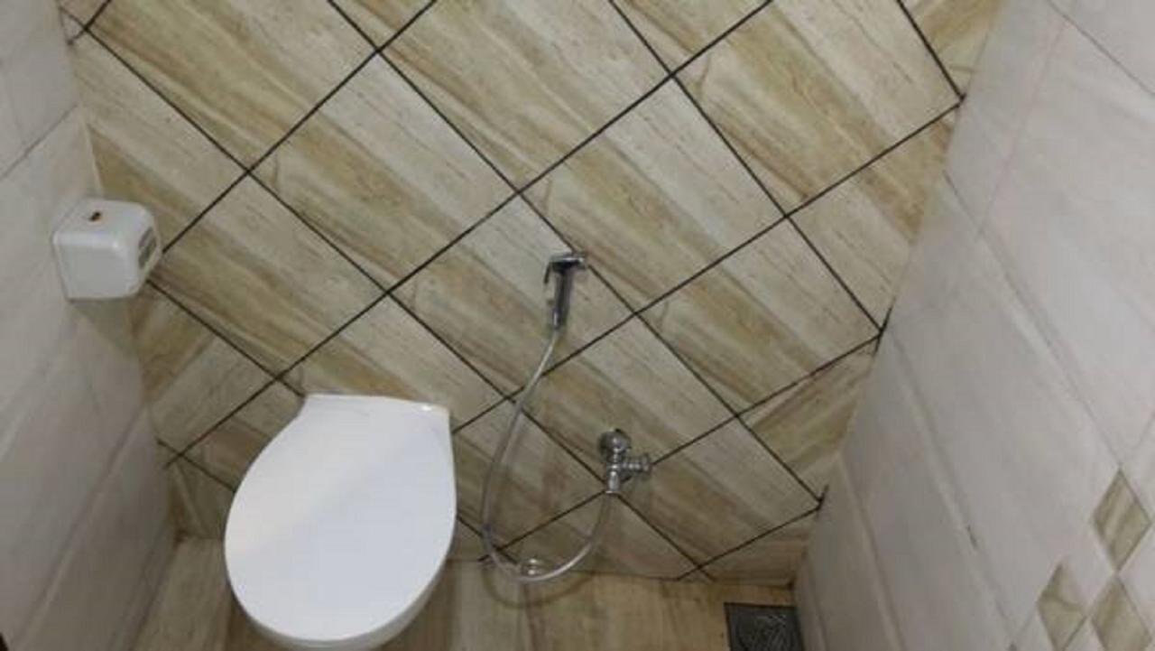 Hotel Crystal Vadodara Extérieur photo